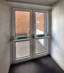 Sikkerhetsdører i aluminium
